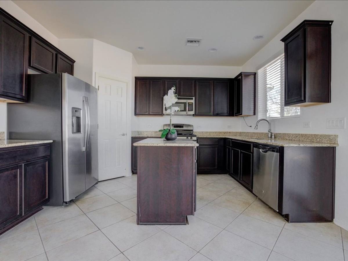 House for rent at 8011 S Dolphin Way, Tucson, AZ 85756
