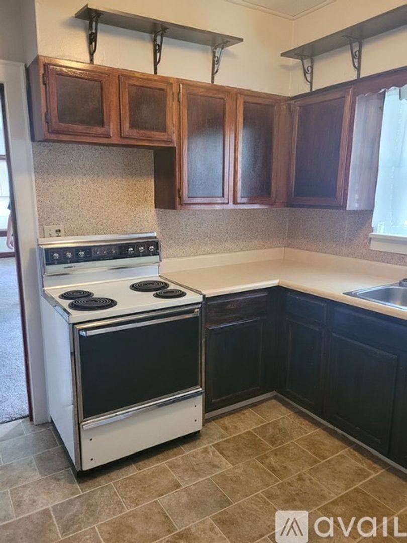 House for rent at 1023 Bell St, Beatrice, NE 68310