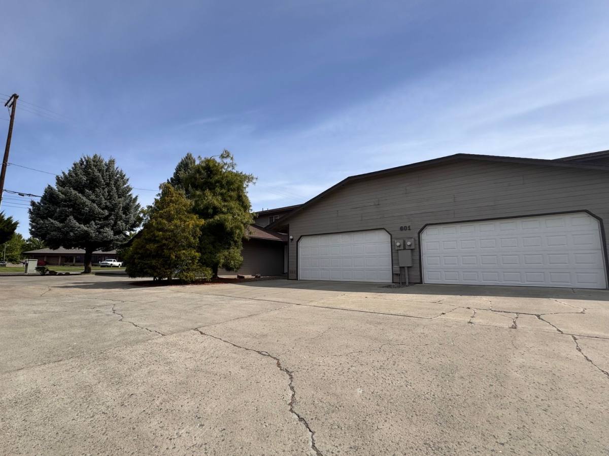 Apartment for rent at 601 S 72nd Ave, Yakima, WA 98908