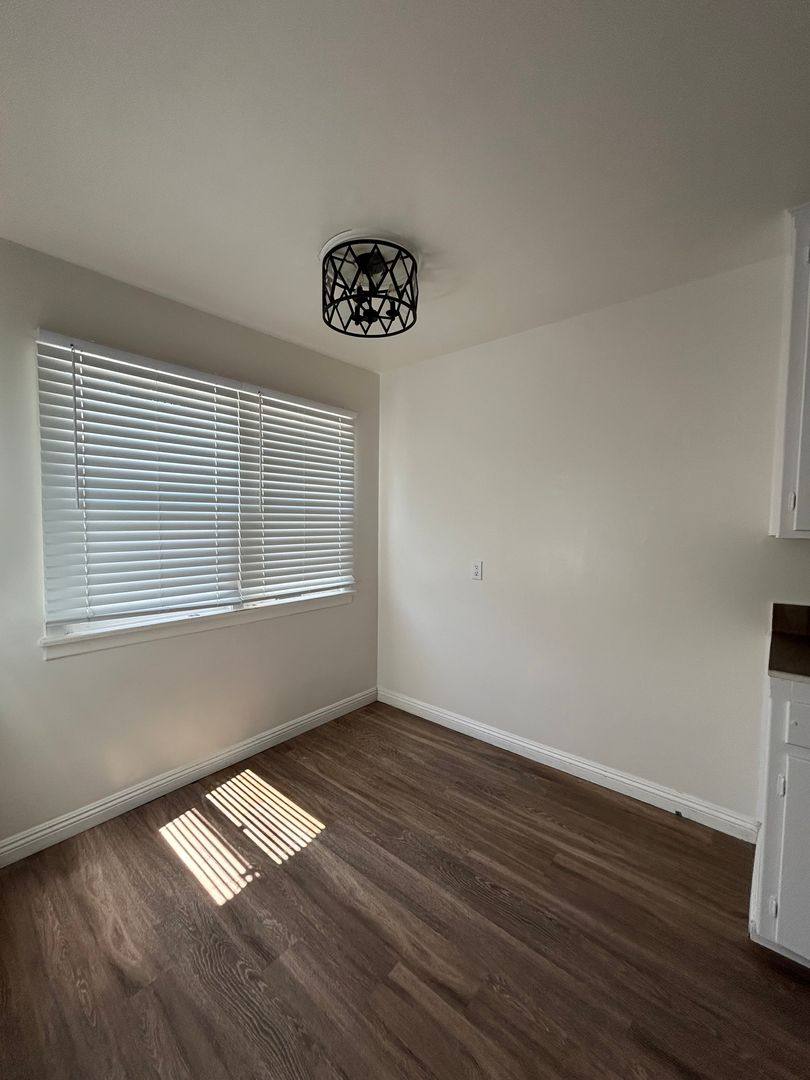 Apartment for rent at 931-933 Florida St, Imperial Beach, CA 91932