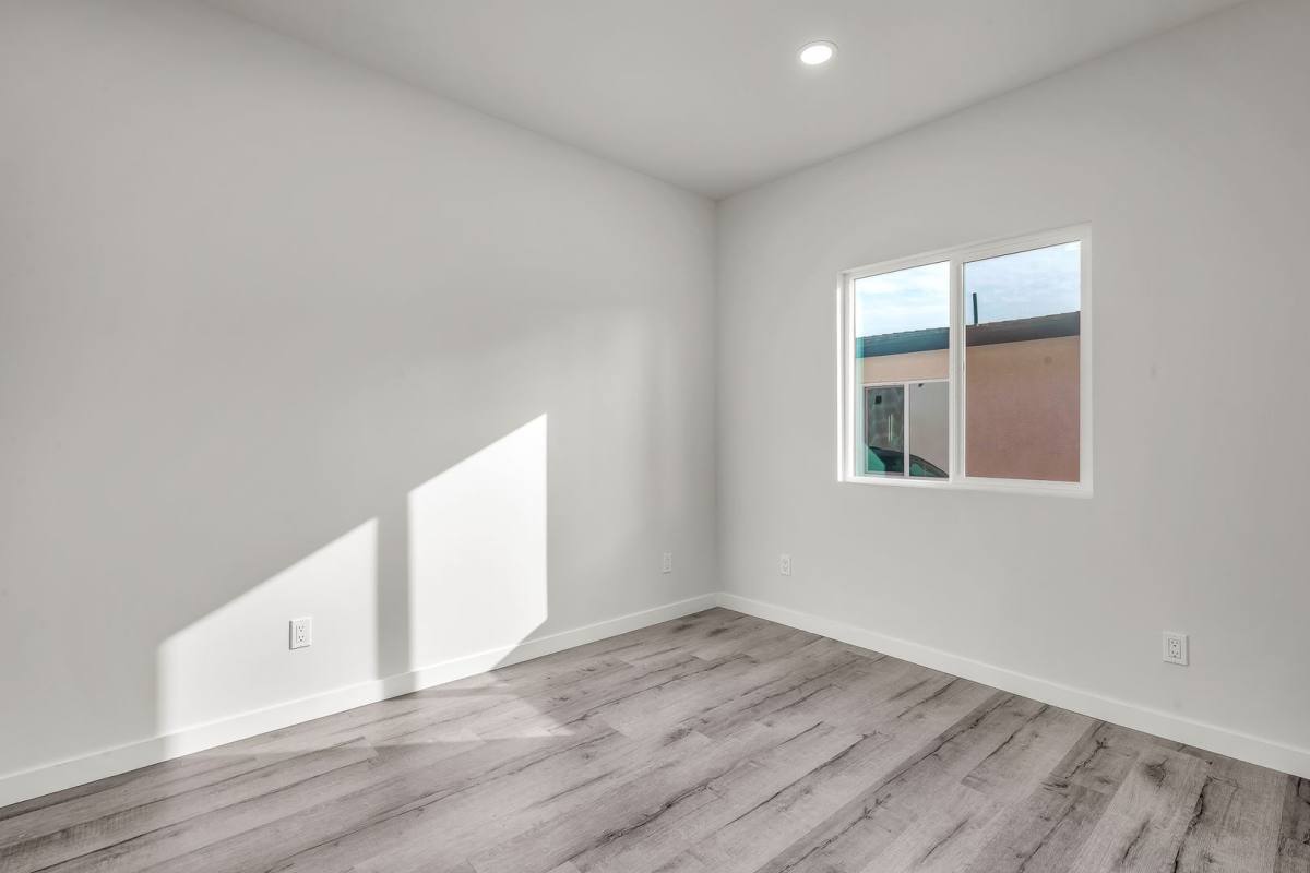 Apartment for rent at 5842 Denver Ave, Los Angeles, CA 90044