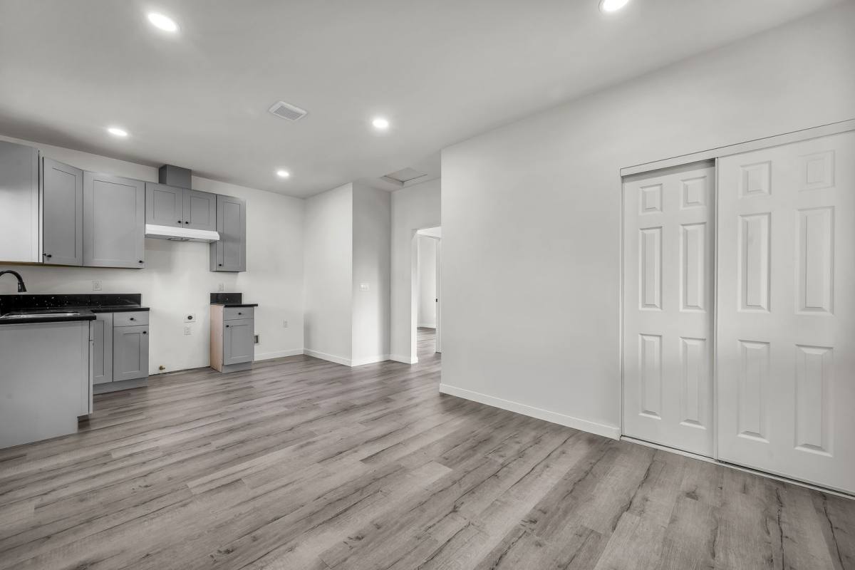 Apartment for rent at 5842 Denver Ave, Los Angeles, CA 90044