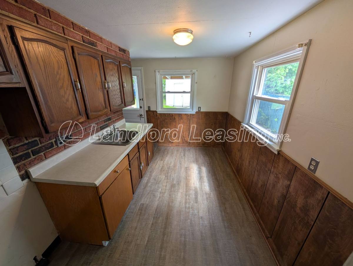 House for rent at 1109 Euclid Ave, Lorain, OH 44052