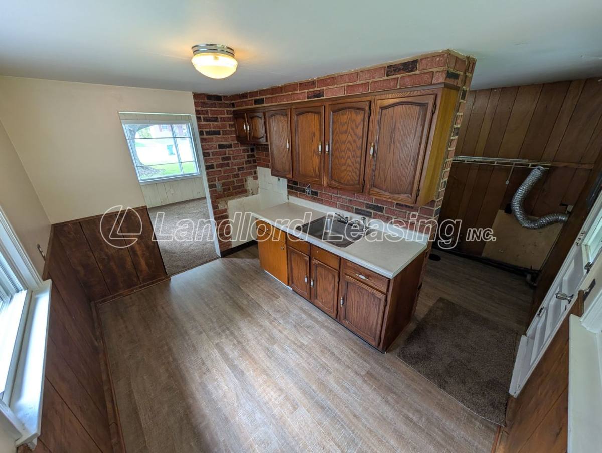House for rent at 1109 Euclid Ave, Lorain, OH 44052