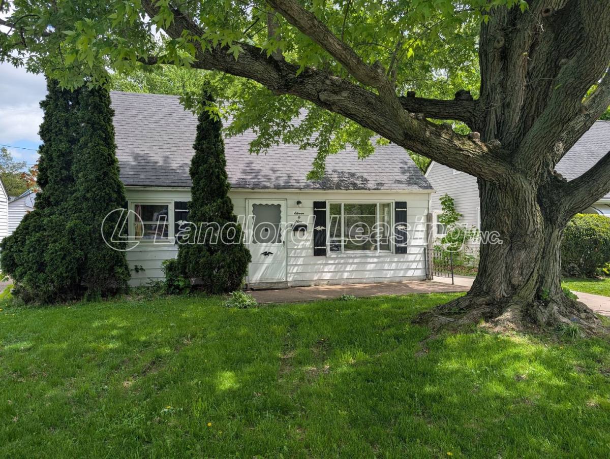 House for rent at 1109 Euclid Ave, Lorain, OH 44052