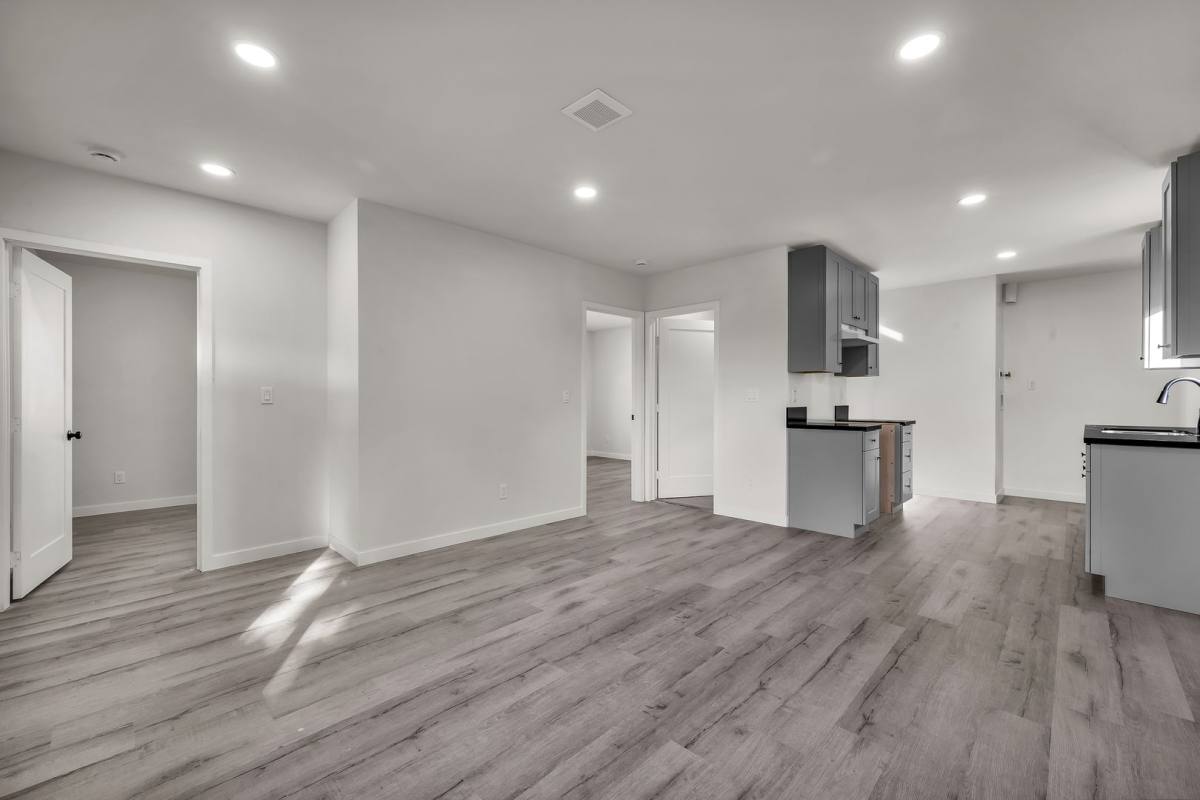 Apartment for rent at 5846 Denver Ave, Los Angeles, CA 90044