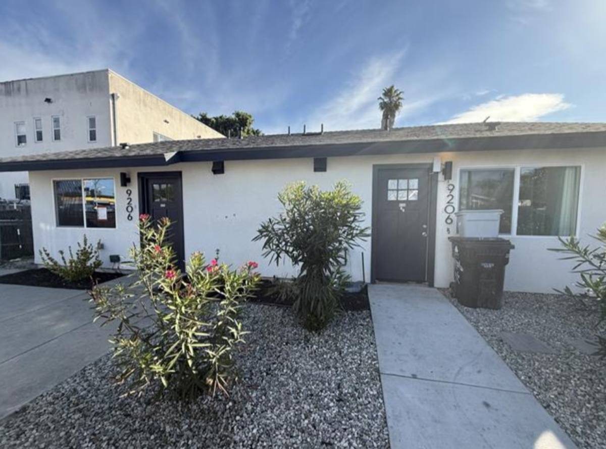 Apartment for rent at 9206 S San Pedro St, Los Angeles, CA 90003