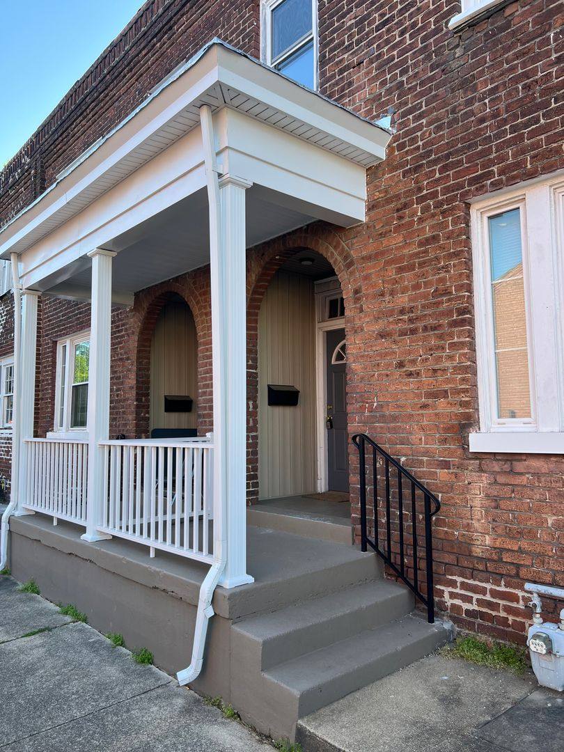 Apartment for rent at 117 S Stafford Ave, Richmond, VA 23220