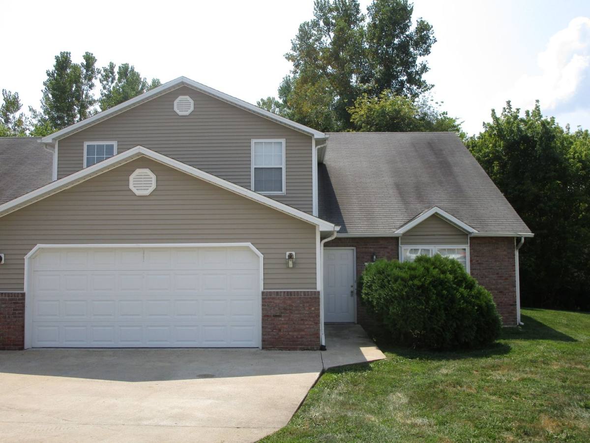 Apartment for rent at 5013-5015 Betty Jean Way, Columbia, MO 65203