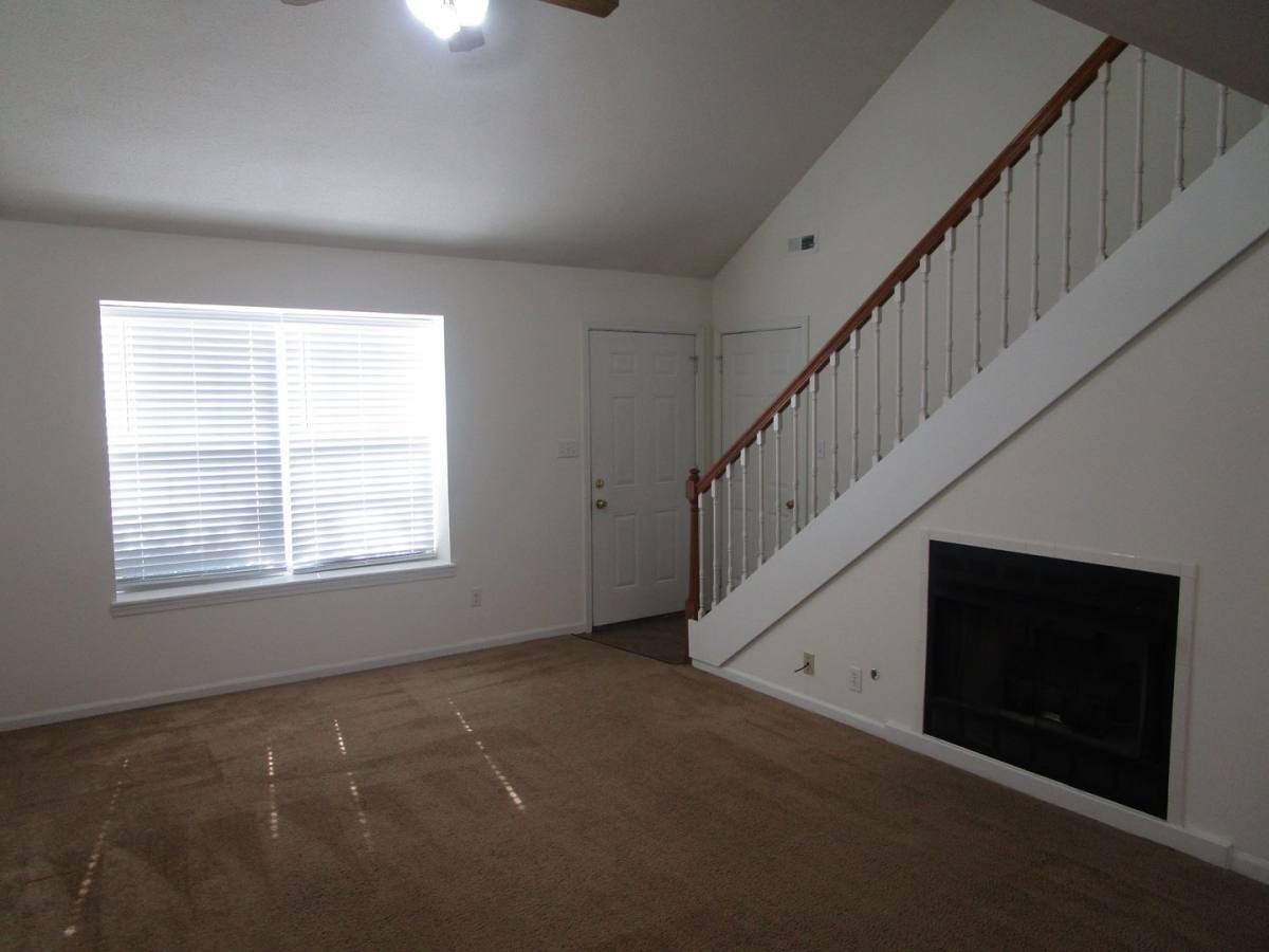 Apartment for rent at 3505-3507 La Mesa Dr, Columbia, MO 65201