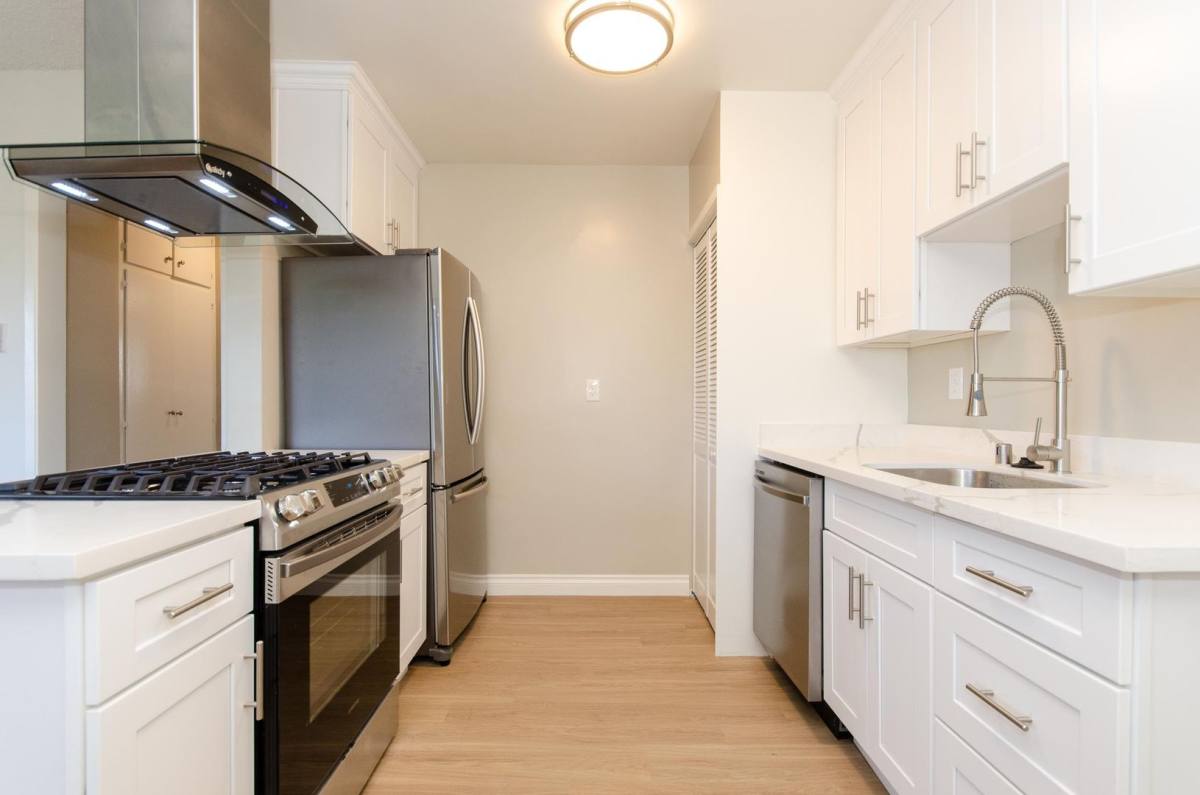 Apartment for rent at 3810 Wade St, Los Angeles, CA 90066