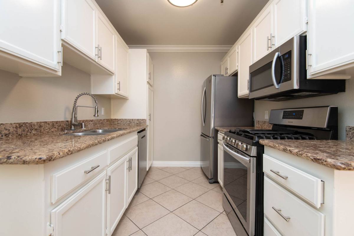 Apartment for rent at 7120 Ramsgate Ave, Los Angeles, CA 90045