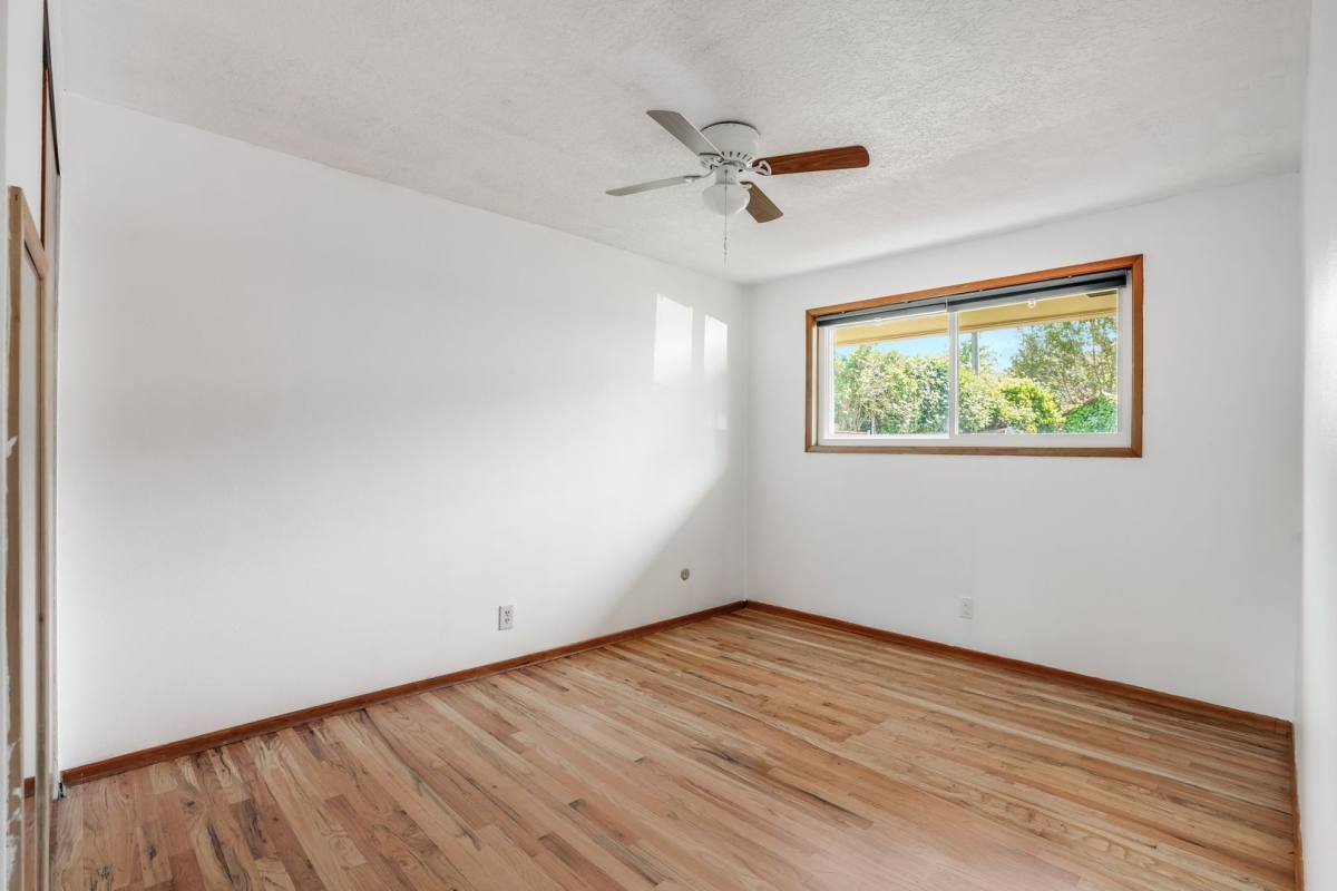 House for rent at 3210 SE Sherrett St, Portland, OR 97222