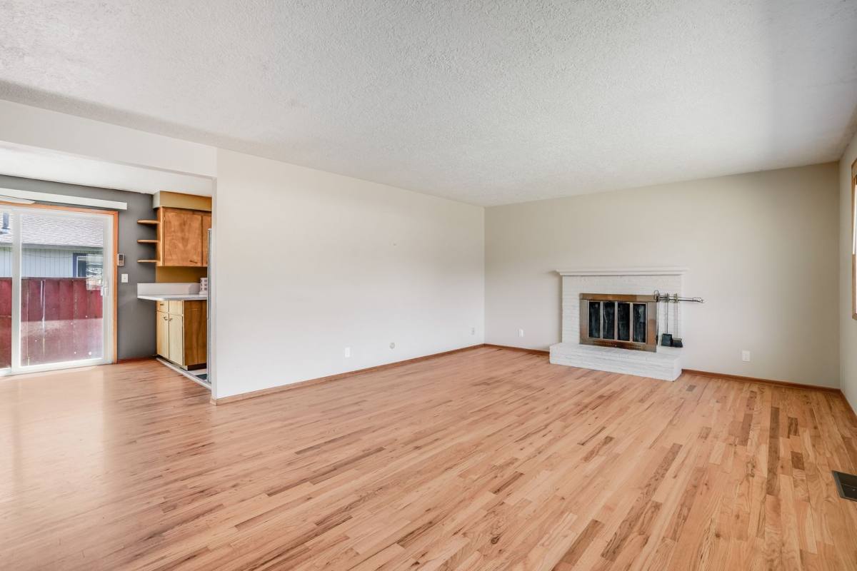 House for rent at 3210 SE Sherrett St, Portland, OR 97222