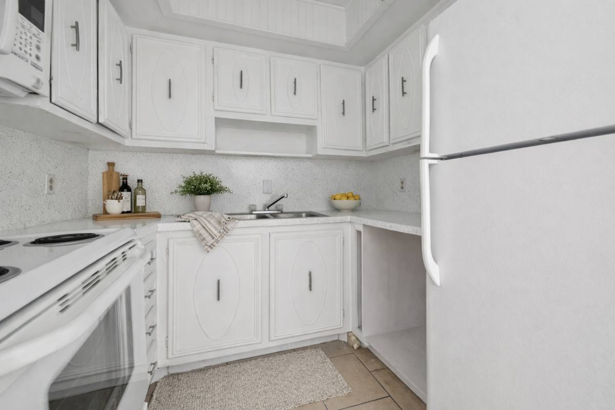Apartment for rent at 5323 59th Circle W, Saint Petersburg, FL 33709
