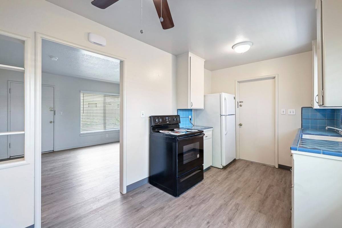 Apartment for rent at 2044 Mayfair Dr W, Fresno, CA 93703