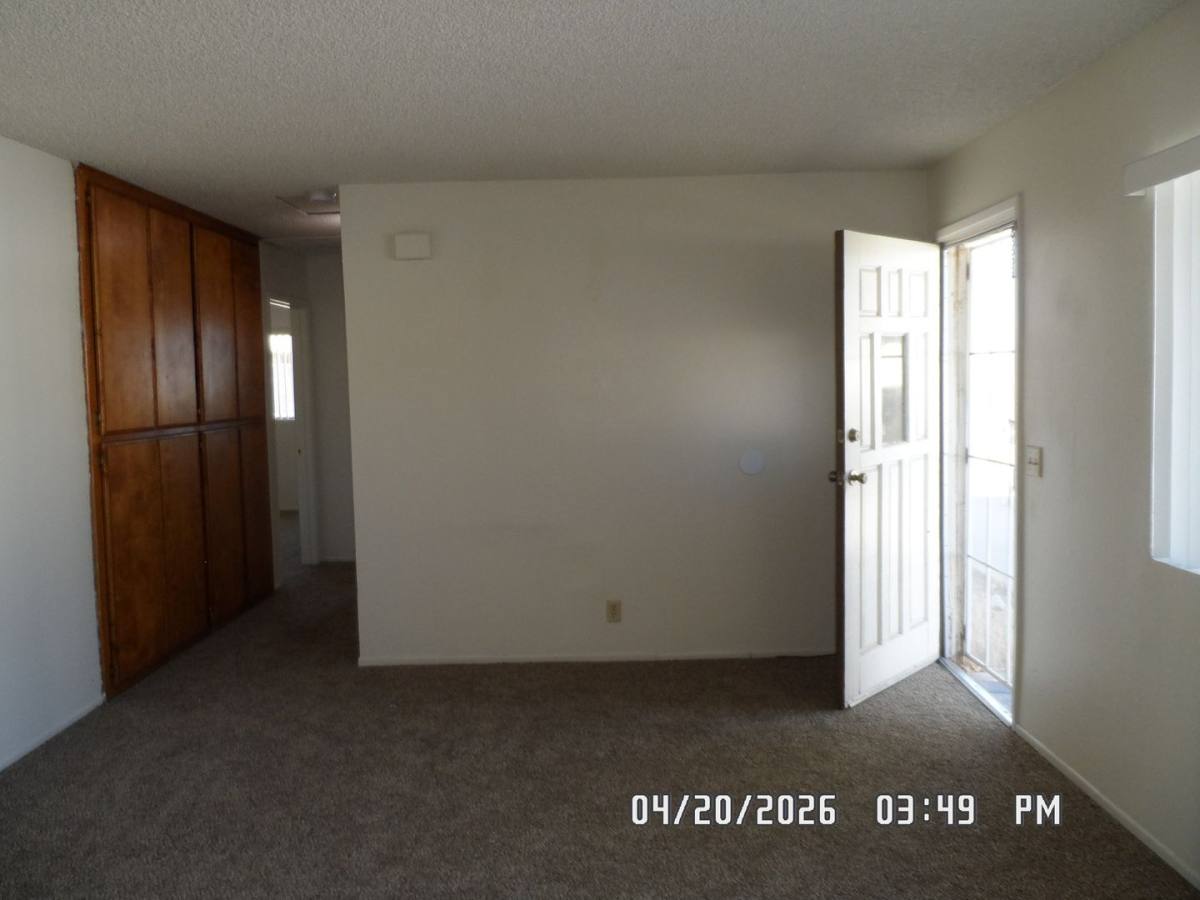 Apartment for rent at 16552 Vine St, Hesperia, CA 92345
