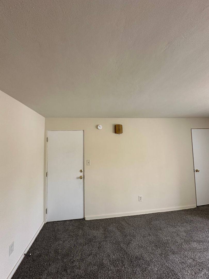 Apartment for rent at 1485 Old Colonial Rd, Harrisburg, PA 17112