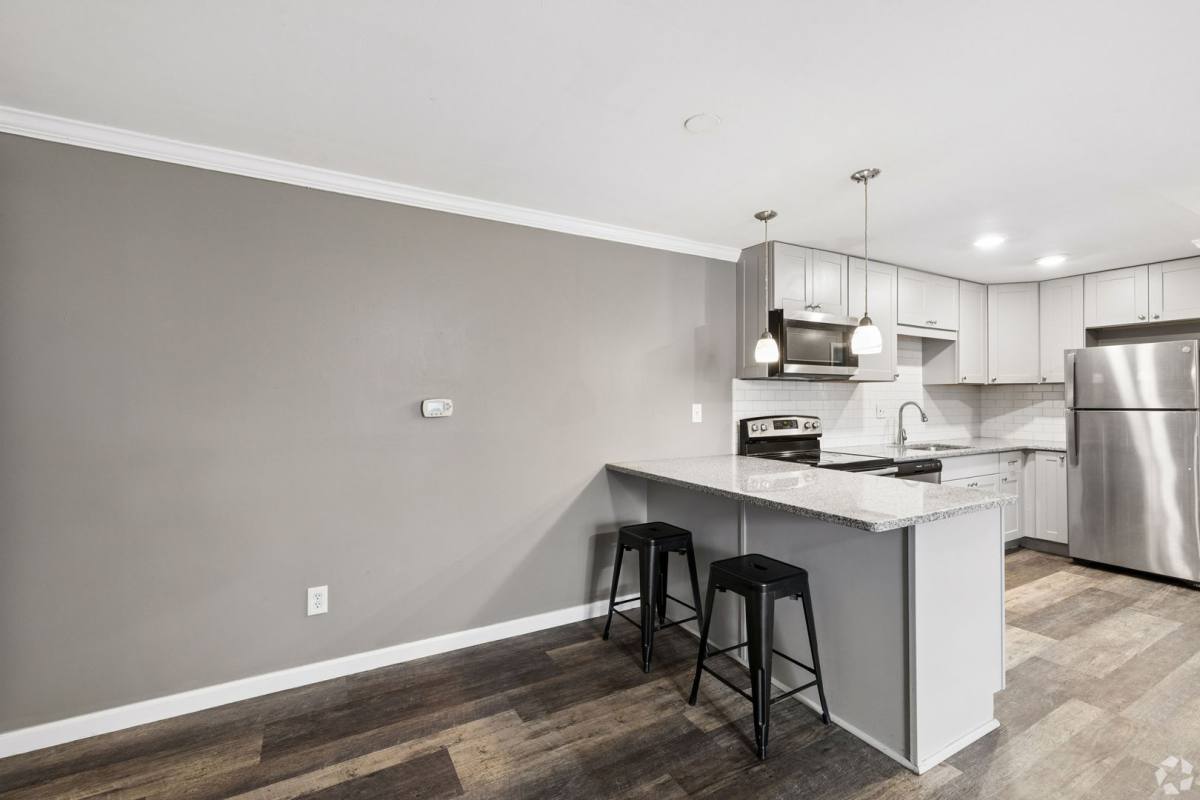 Apartment for rent at 7625 Highbridge Rd, Manlius, NY 13104
