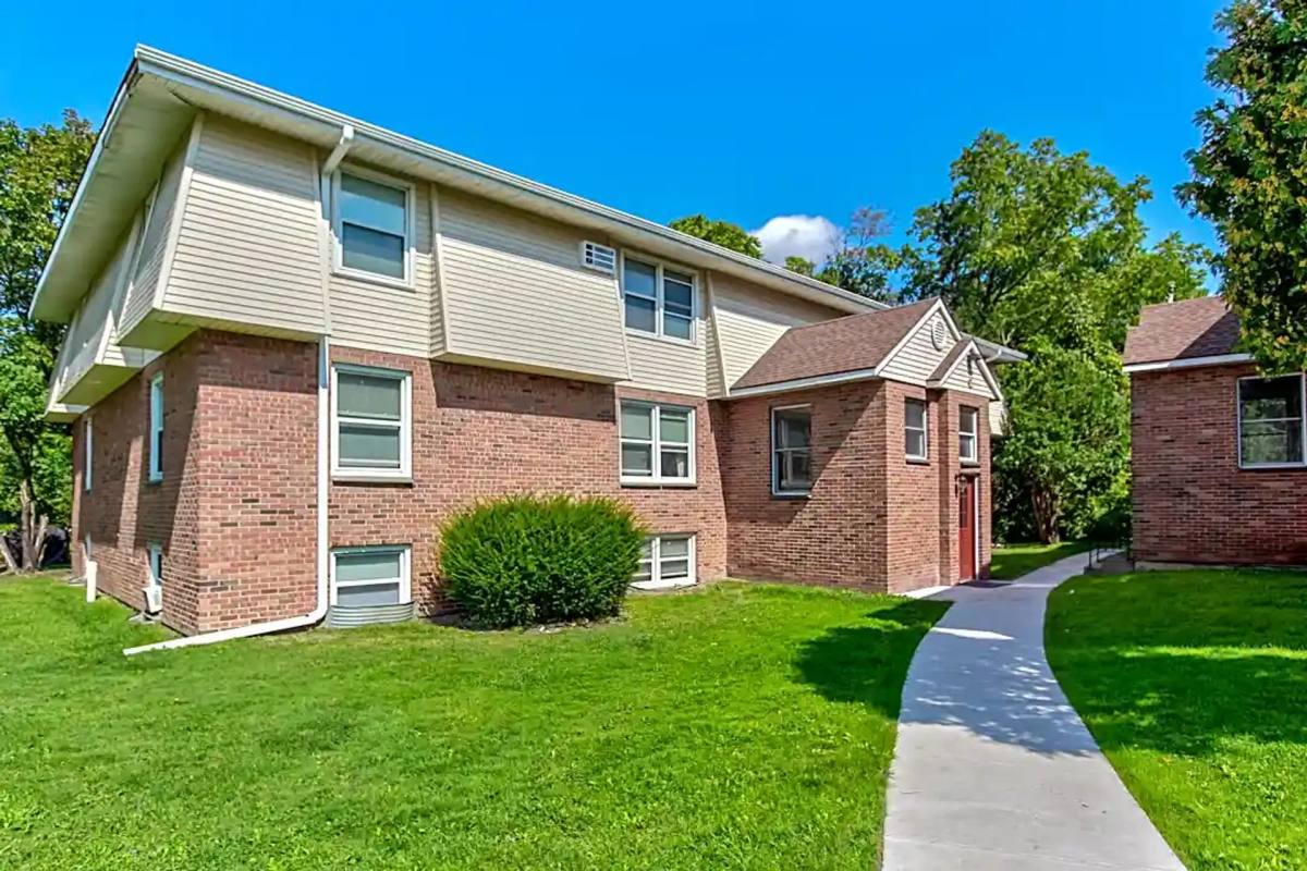 Apartment for rent at 7625 Highbridge Rd, Manlius, NY 13104