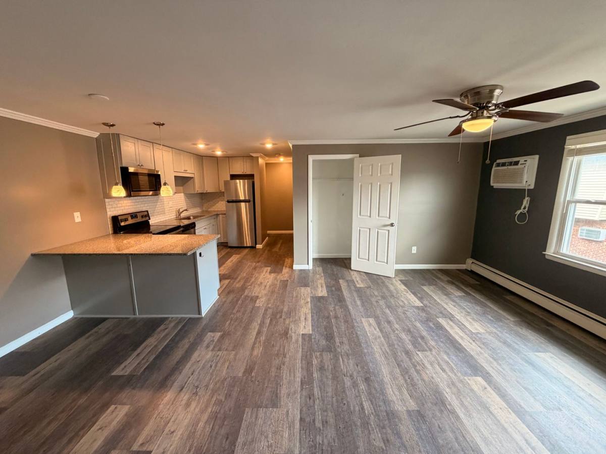 Apartment for rent at 7625 Highbridge Rd, Manlius, NY 13104