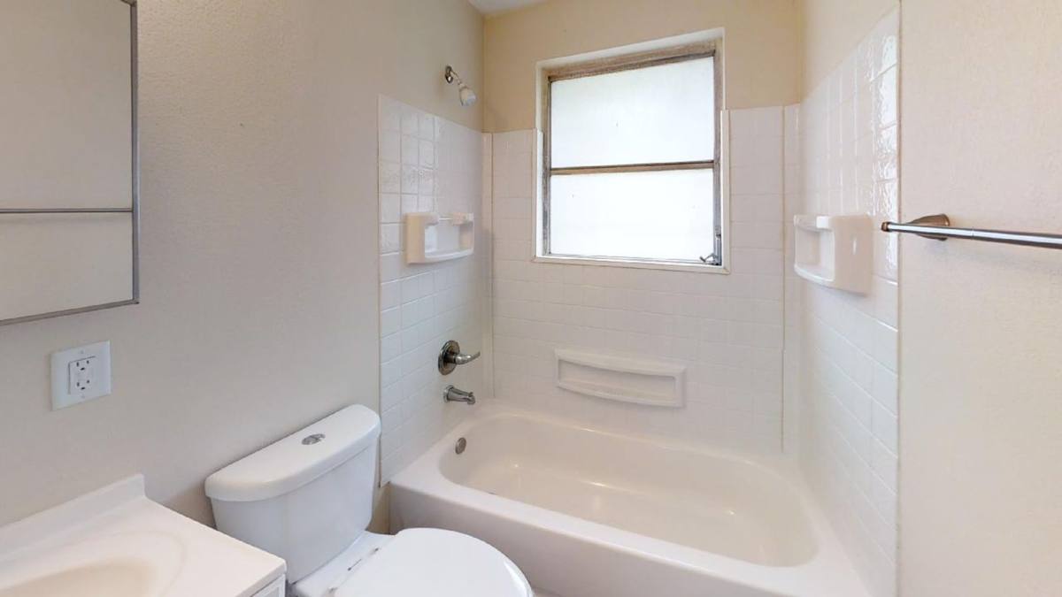 House for rent at 2178 W 41st St, Jacksonville, FL 32209