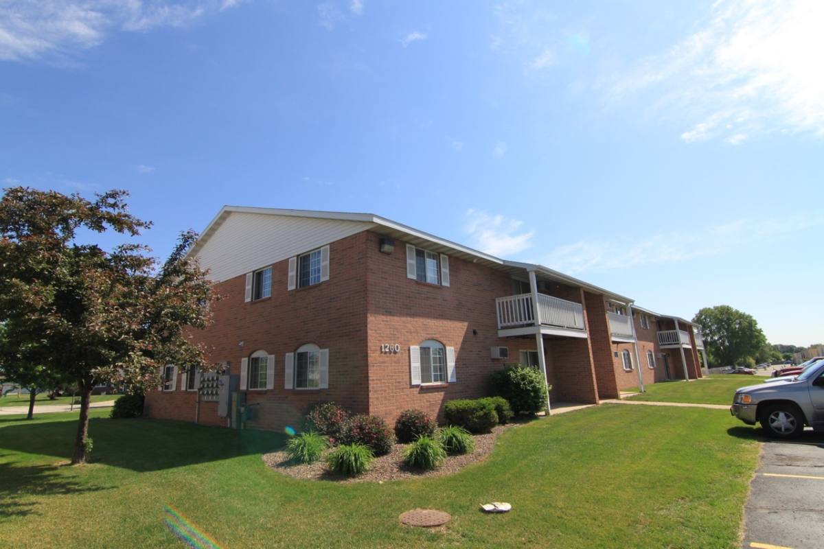 Apartment for rent at 1258-1290 Scheuring Rd, De Pere, WI 54115