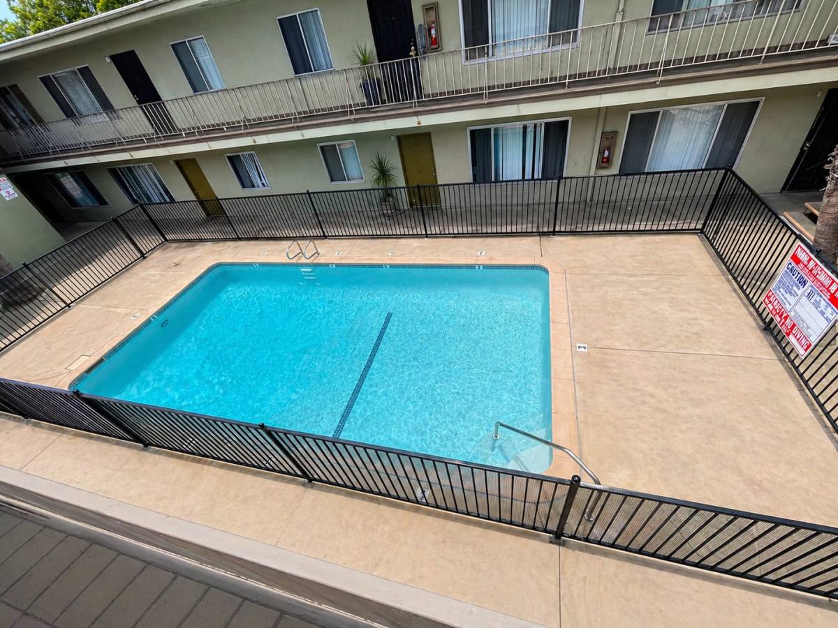 Apartment for rent at 15522 Orange Ave, Paramount, CA 90723