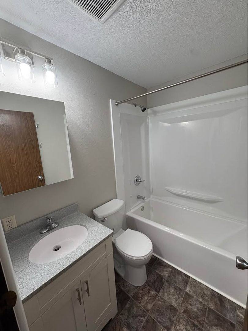 Apartment for rent at 201 17th Ave NE, Waseca, MN 56093