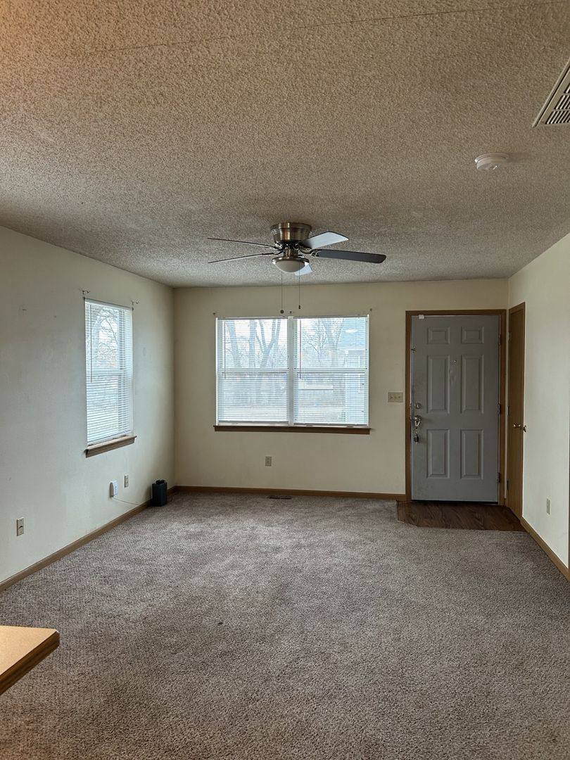 Apartment for rent at 810 E Jackson, Pittsburg, KS 66762