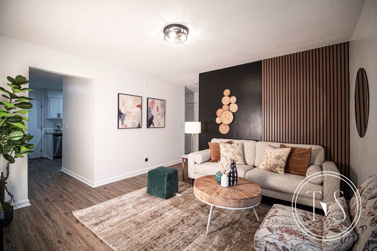 Apartment for rent at 4509-4511 Old Louisville Rd, Savannah, GA 31408