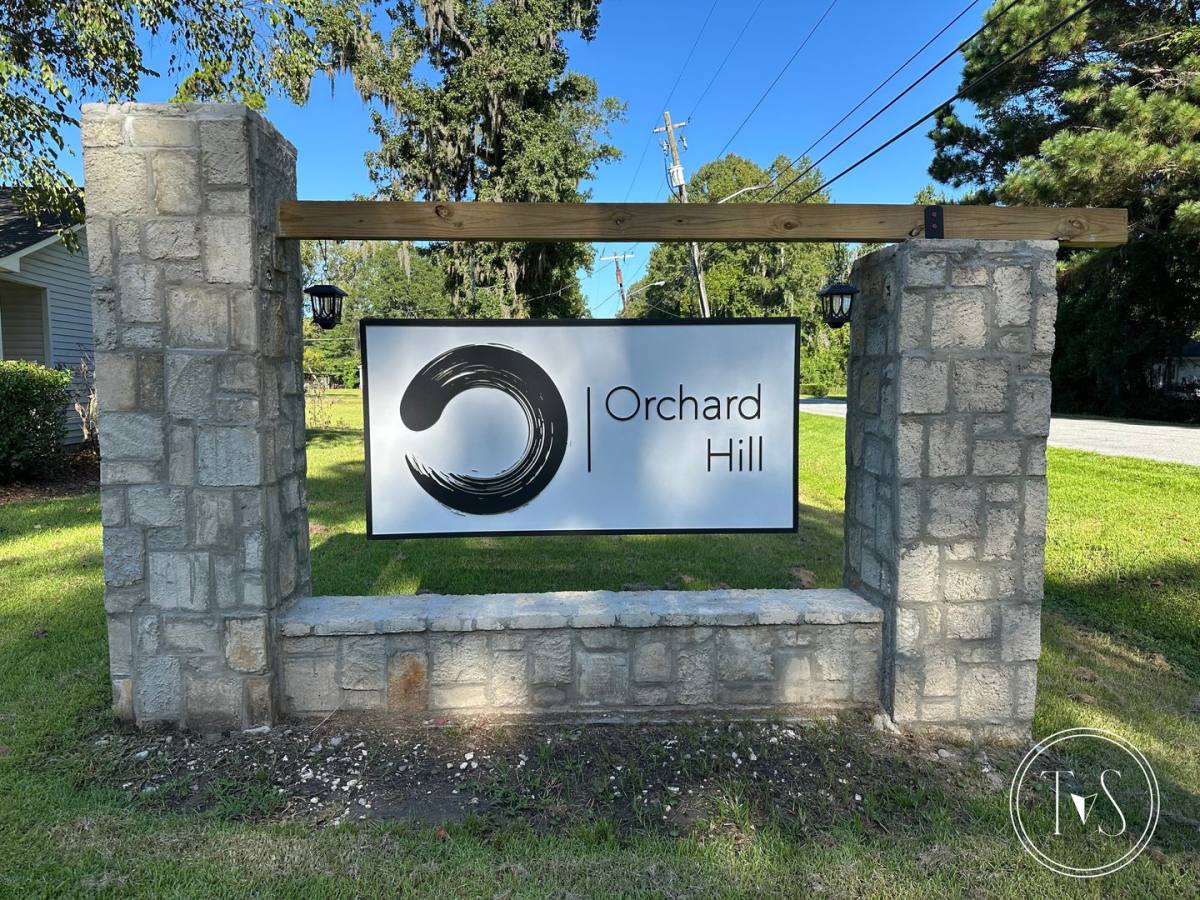 Apartment for rent at 4509-4511 Old Louisville Rd, Savannah, GA 31408