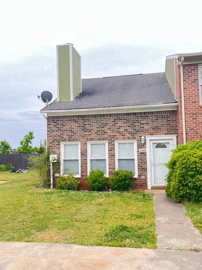 Townhouse for rent at 130 Crescent Circle, Madison, AL 35758