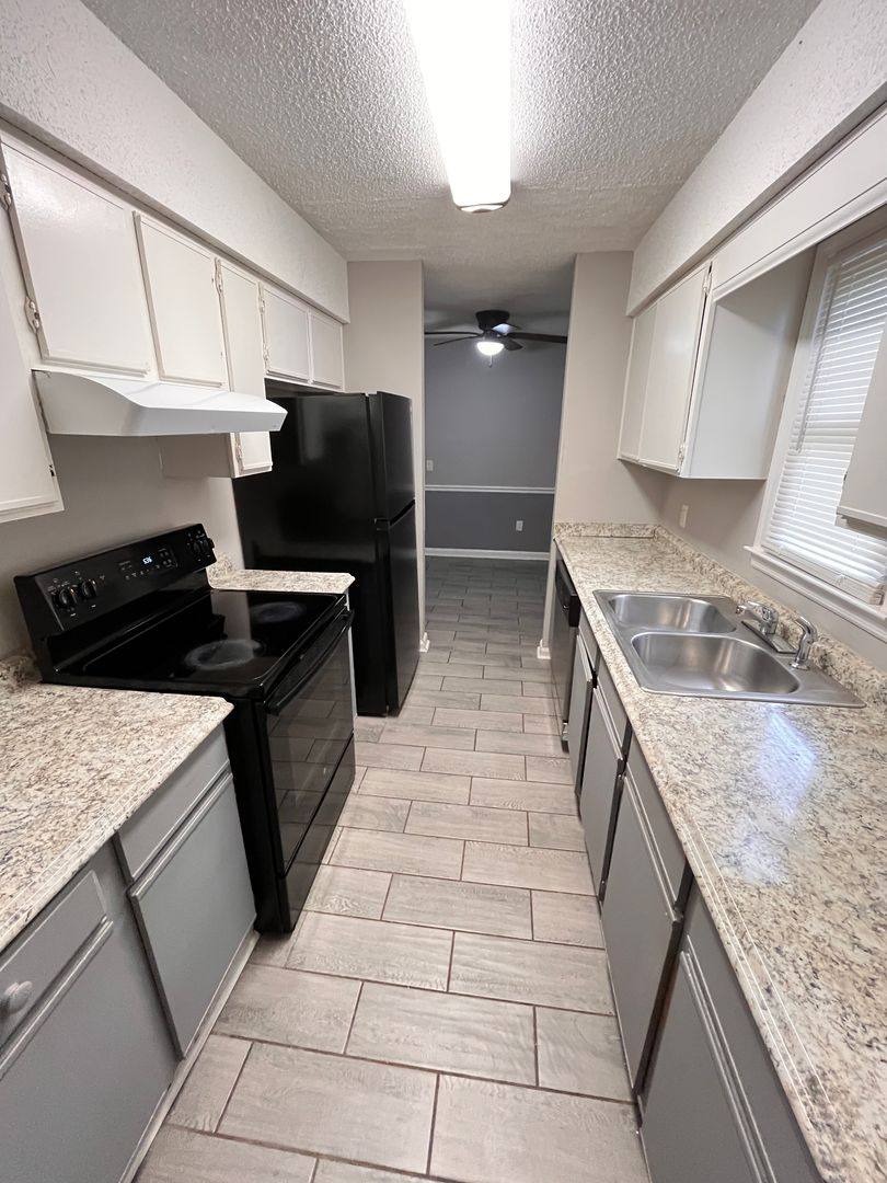 Townhouse for rent at 130 Crescent Circle, Madison, AL 35758