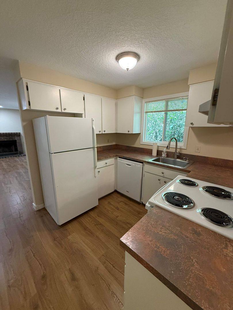 House for rent at 5223 SW 62nd Ave, Portland, OR 97221