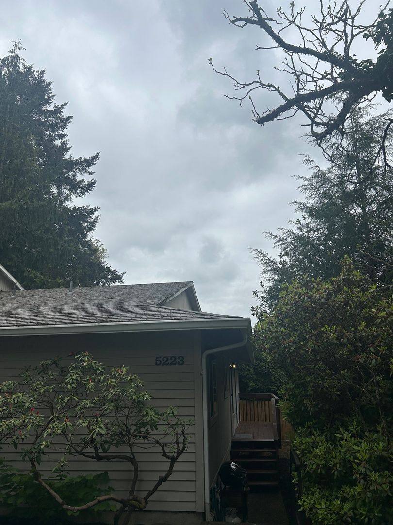House for rent at 5223 SW 62nd Ave, Portland, OR 97221