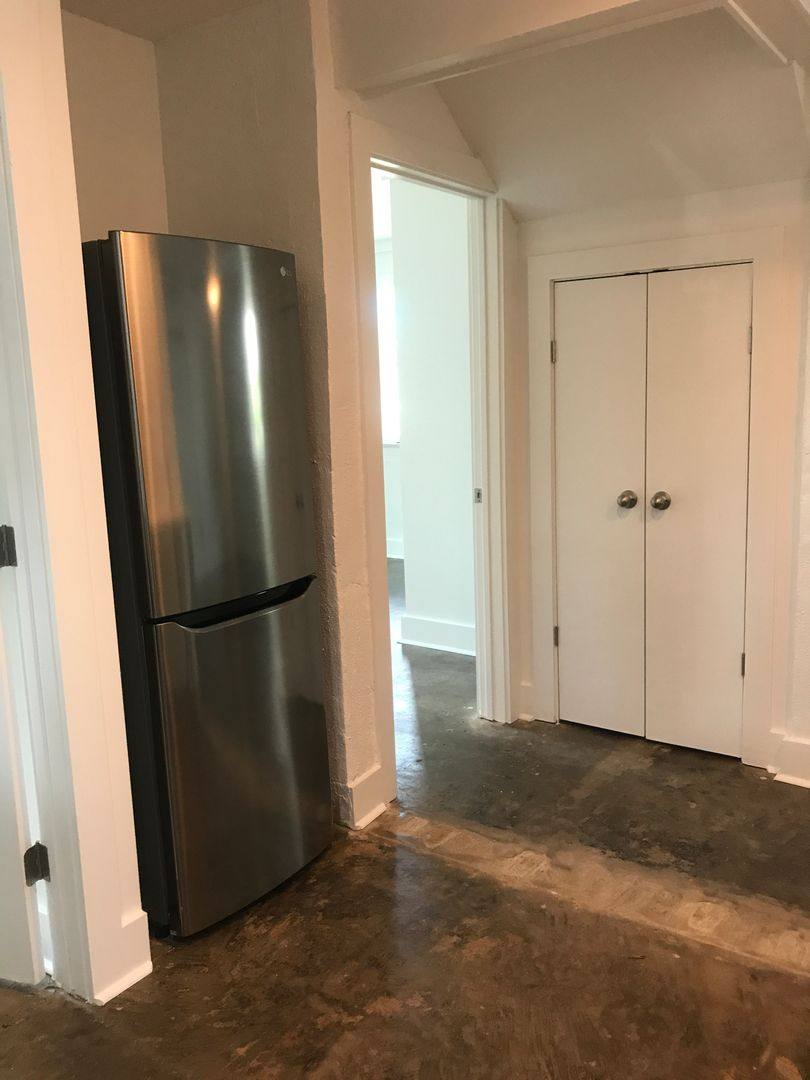 Apartment for rent at 23-25 Line St, Charleston, SC 29403