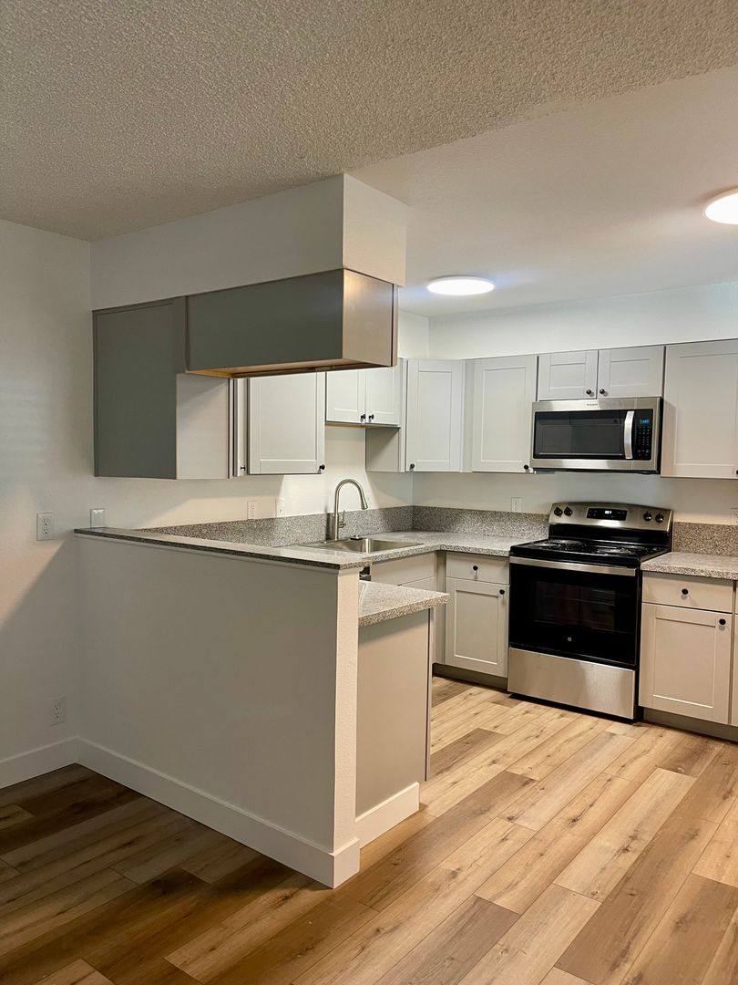 Apartment for rent at 225 Boulder Creek Dr, Redding, CA 96003
