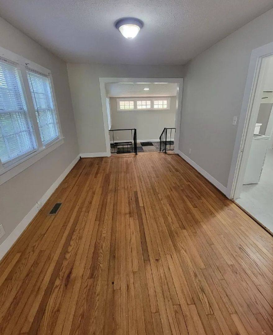 House for rent at 825 Kirkwood Ave, Anniston, AL 36207