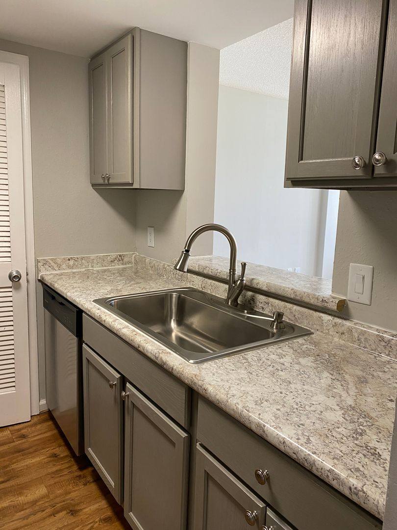 Apartment for rent at 1100 Wheat St, Columbia, SC 29201