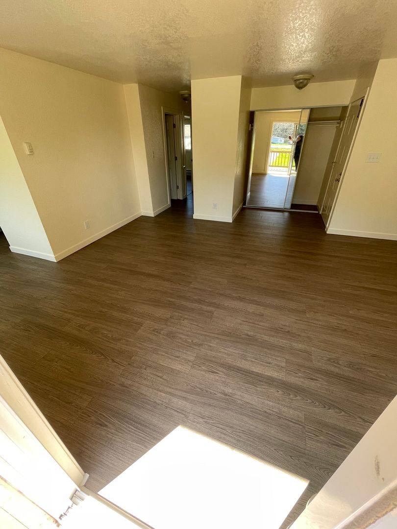 Apartment for rent at 419 Queen Ave, Hoquiam, WA 98550