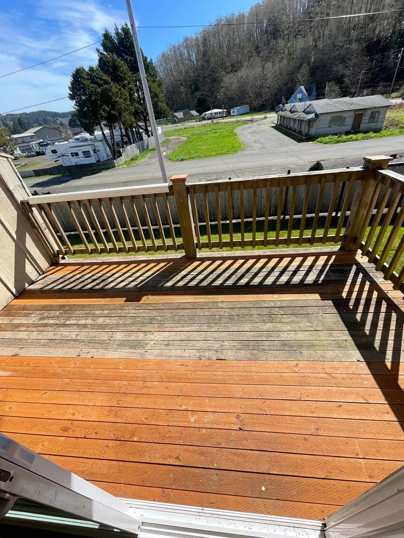 Apartment for rent at 419 Queen Ave, Hoquiam, WA 98550