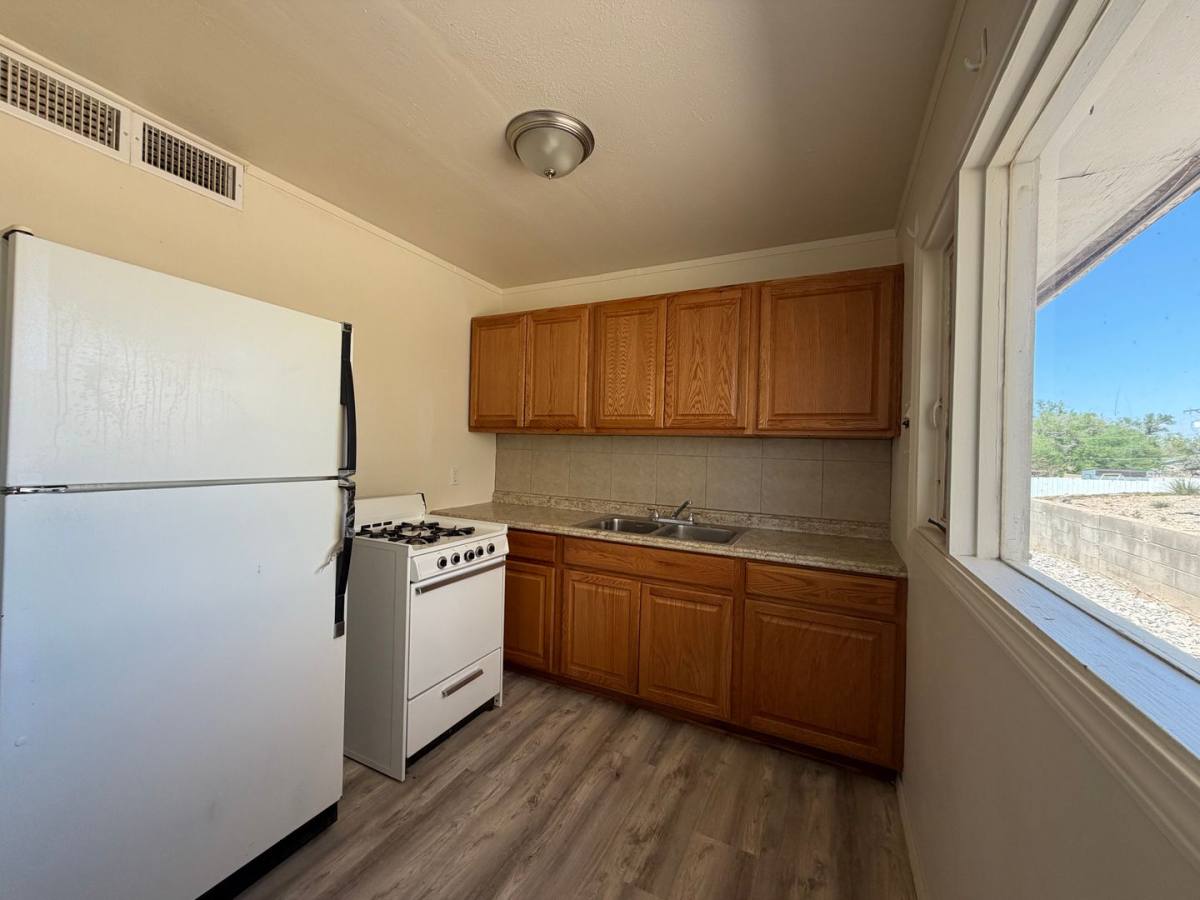 House for rent at 609 W 11th St, Roswell, NM 88201
