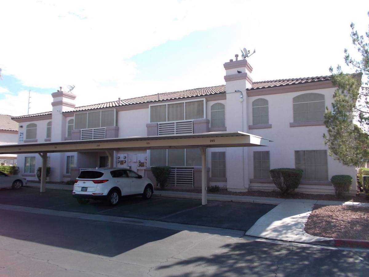 Condo for rent at 4555 E Sahara Ave, Las Vegas, NV 89104