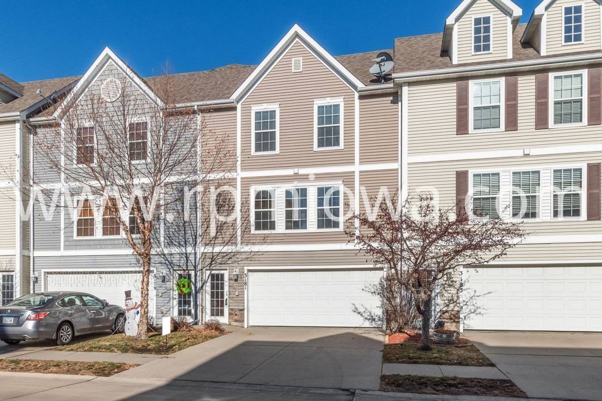 Townhouse for rent at 3181 SW Sharmin Lane, Ankeny, IA 50023