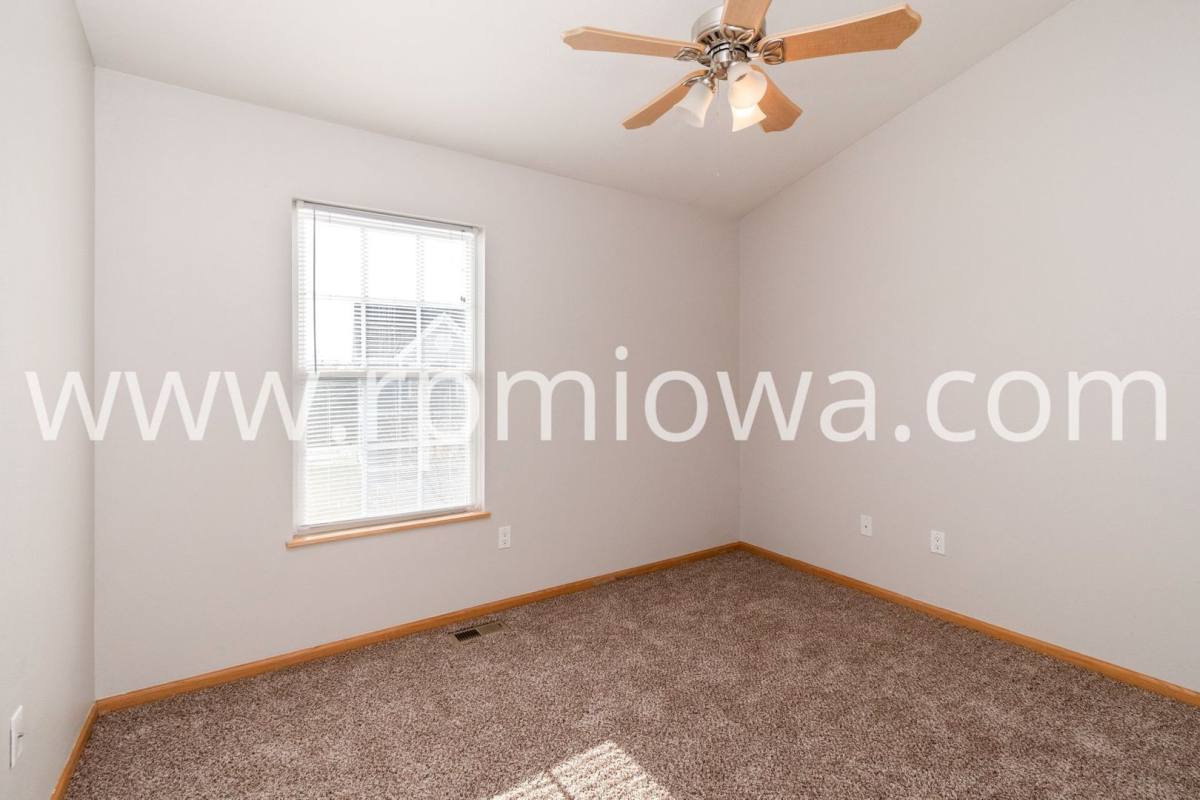 Townhouse for rent at 3181 SW Sharmin Lane, Ankeny, IA 50023