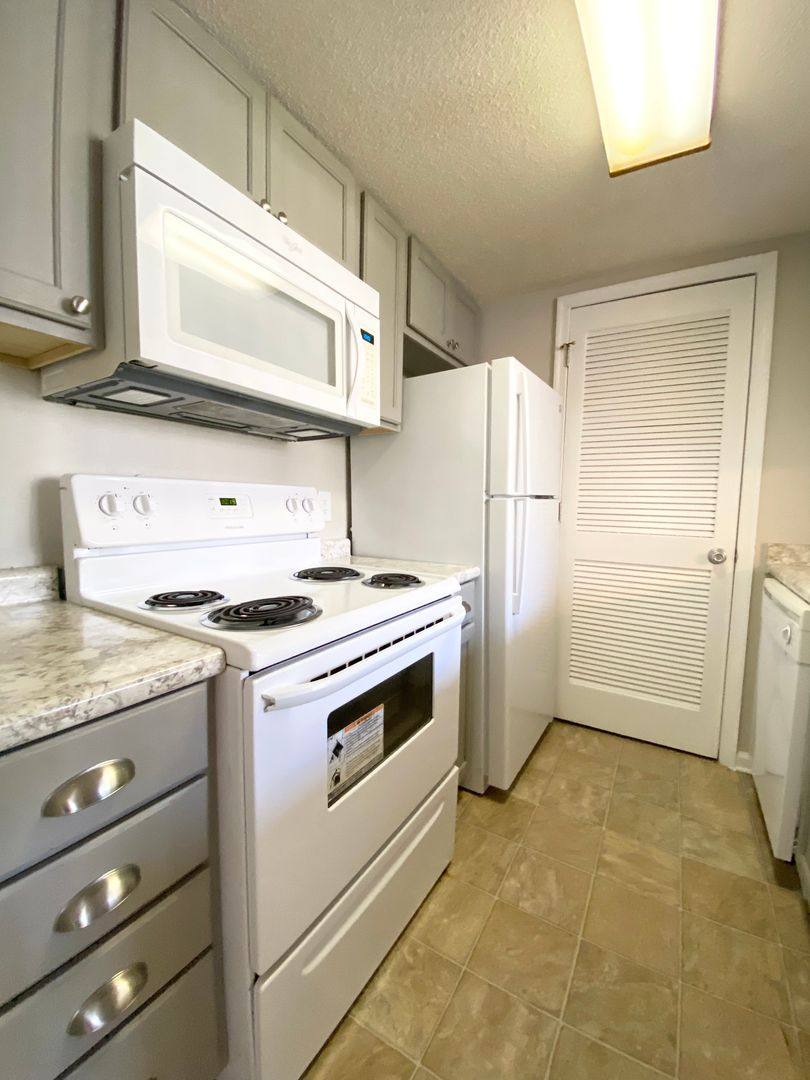 Apartment for rent at 1100 Wheat St, Columbia, SC 29201