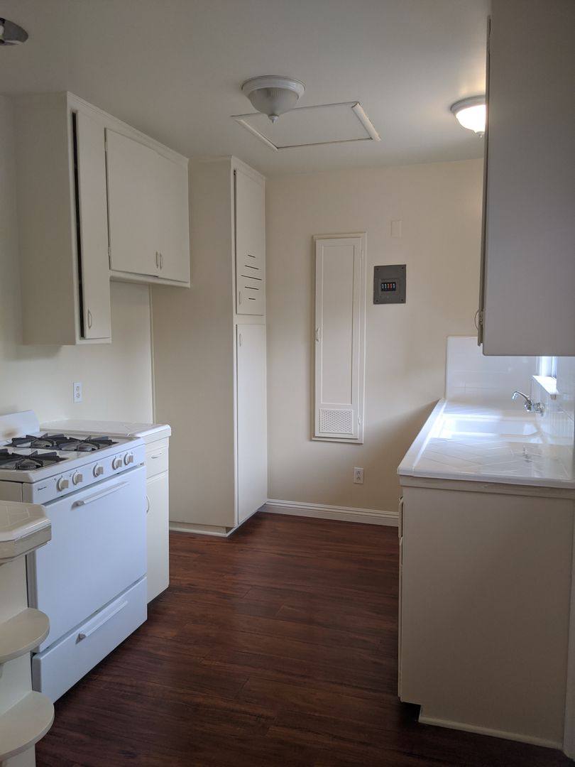 Apartment for rent at 7711 Painter Ave, Whittier, CA 90602