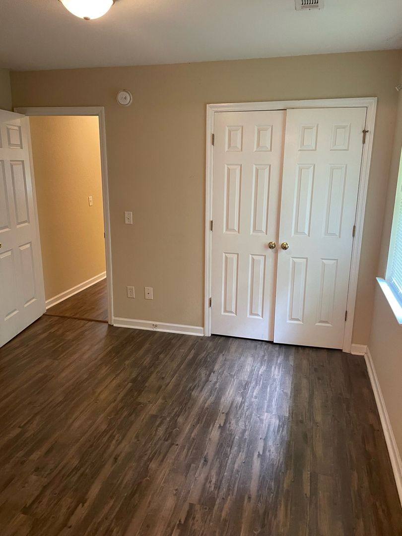 Apartment for rent at 668 Gardner Dr SE, Jacksonville, AL 36265