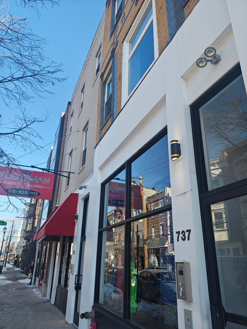 Apartment for rent at 737 S 4th St, Philadelphia, PA 19147